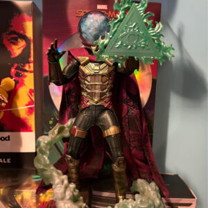 Hot Toys 1/6th Scale MMS556 Spider-Man: Far From Home Mysterio Collectible Figure